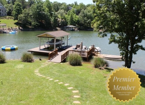 CAPE COTTAGE!! Water Trampoline--NO steps to dock-Fire pit-Volleyball